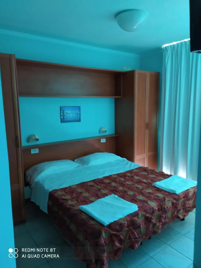 Hotel Blue Moon 里米尼 外观 照片
