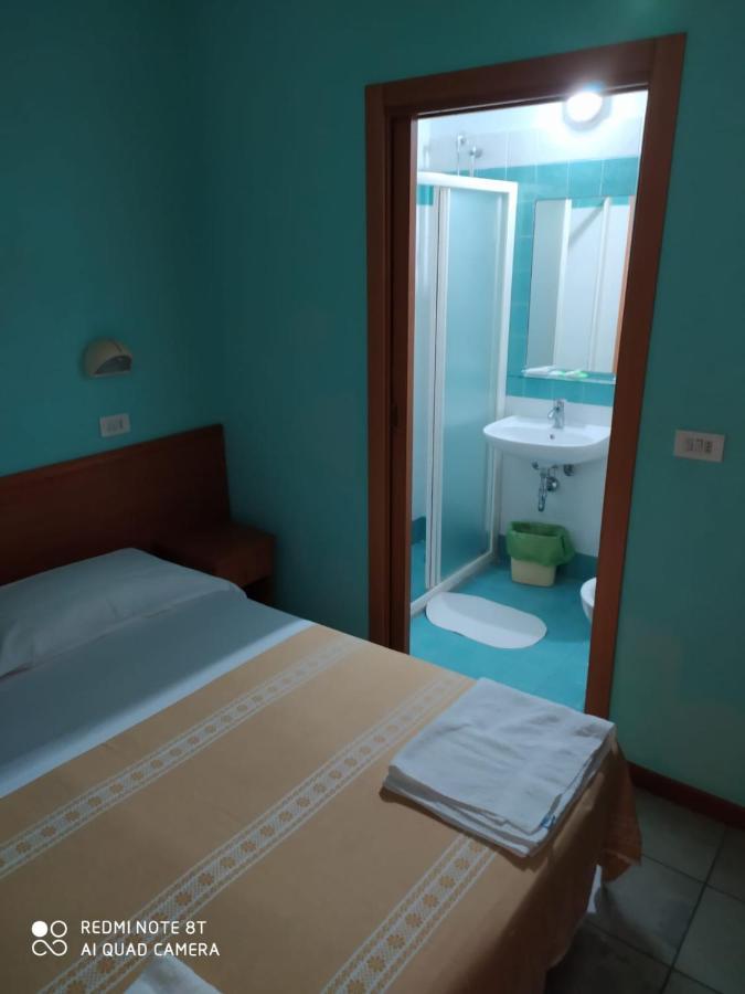 Hotel Blue Moon 里米尼 外观 照片