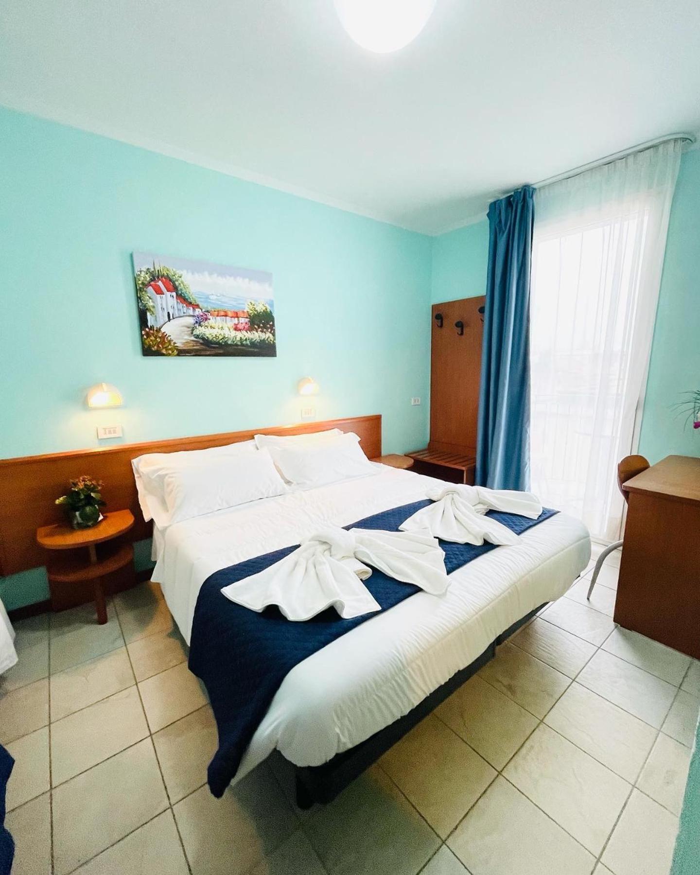 Hotel Blue Moon 里米尼 外观 照片