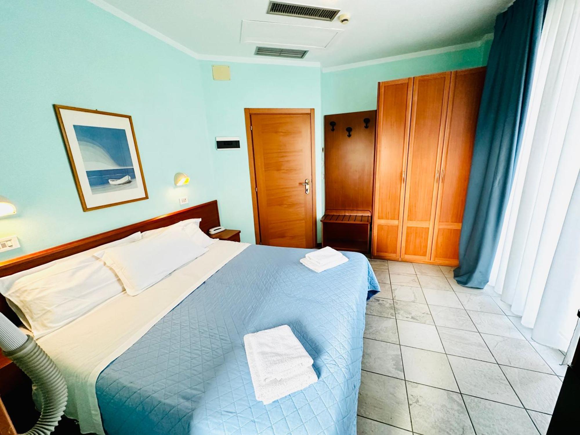 Hotel Blue Moon 里米尼 外观 照片