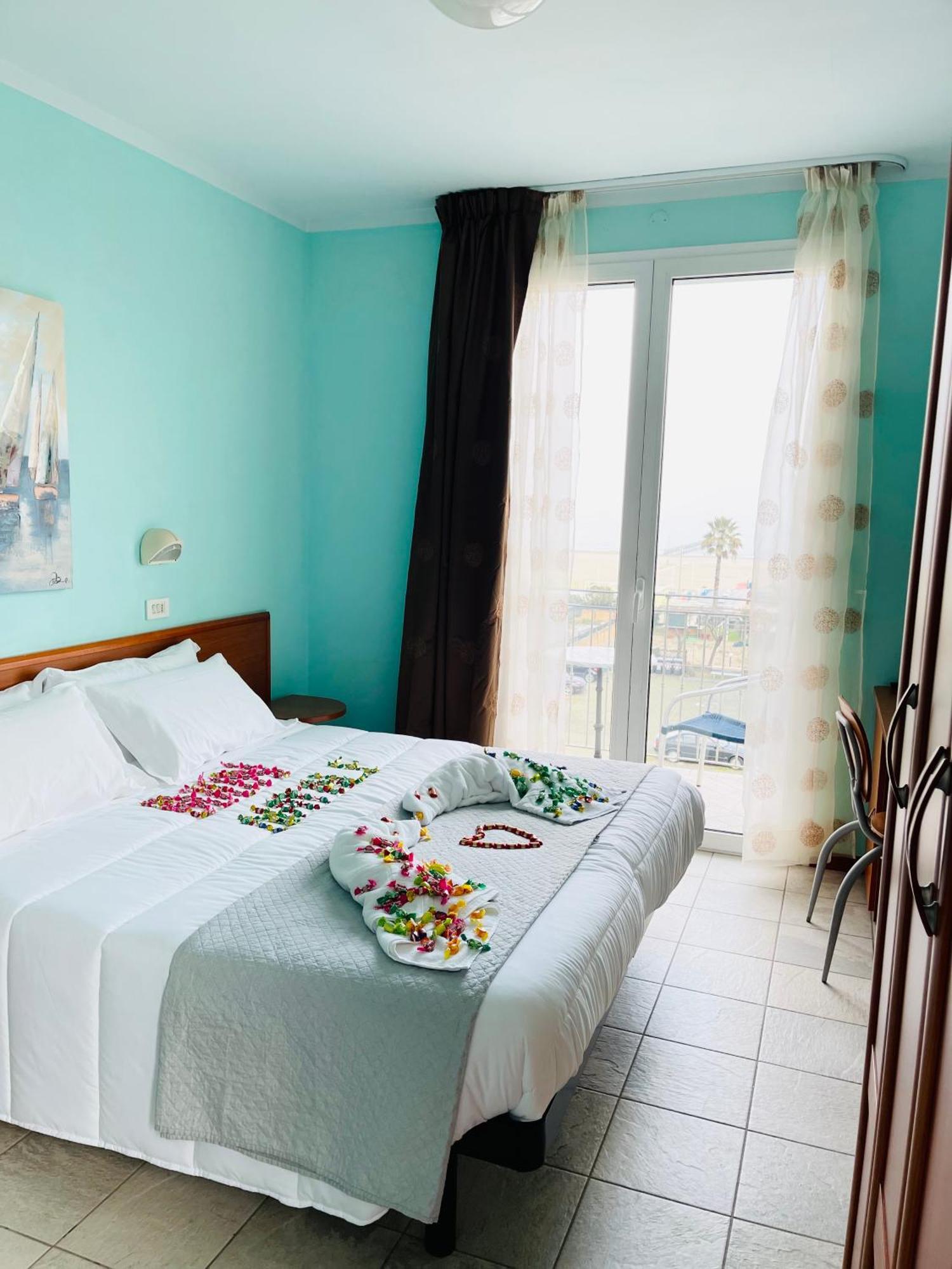 Hotel Blue Moon 里米尼 外观 照片