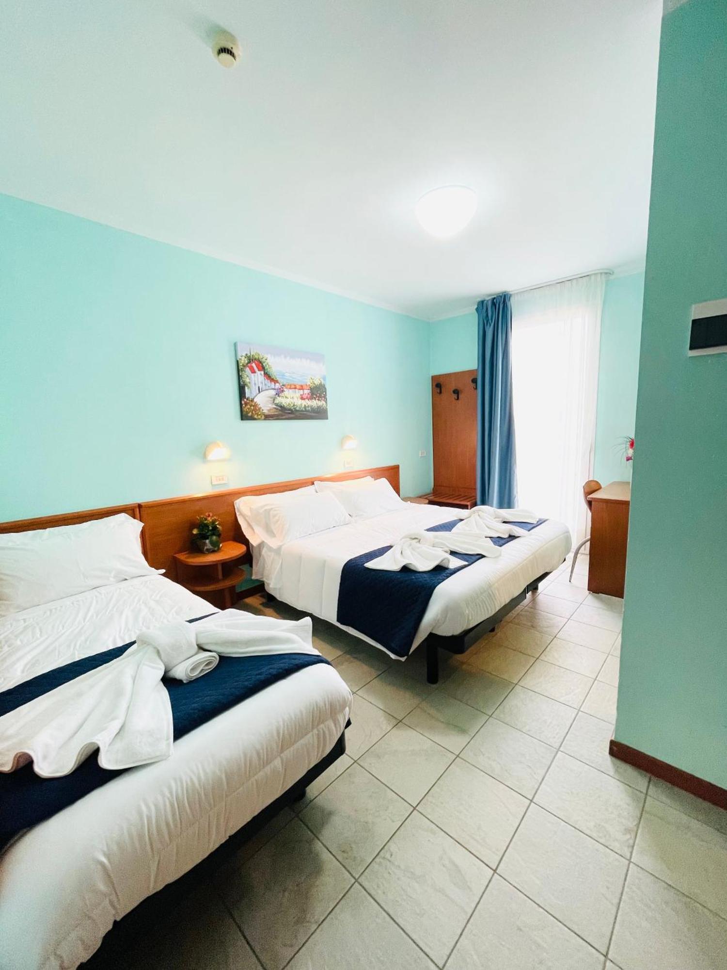 Hotel Blue Moon 里米尼 外观 照片